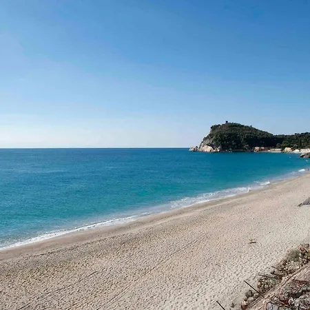 Apartment Tra Mare E Montagna
